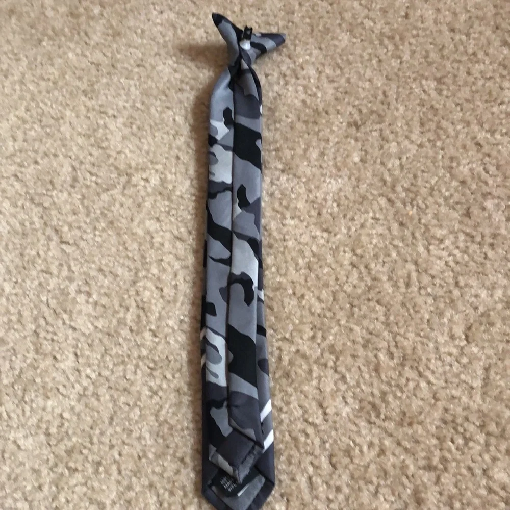 BOYS - 👔 Clip On Tie💀